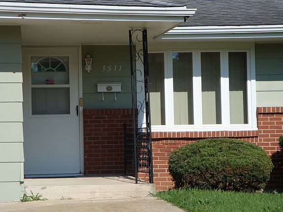 2nd image of 3511 Packard Pkwy