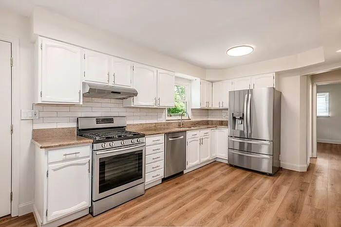 2135 Wesleyan Dr — Photo 11