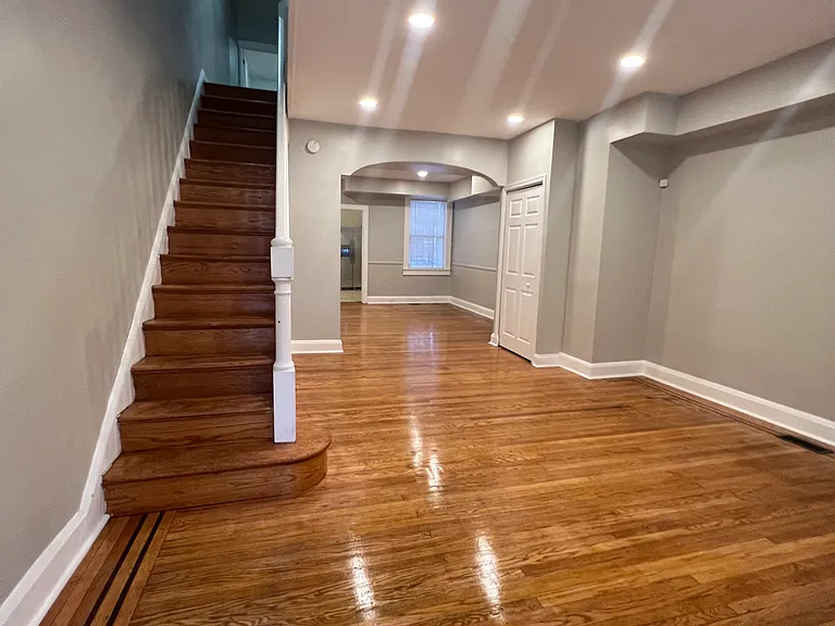 4219 Sheldon Ave — Photo 1