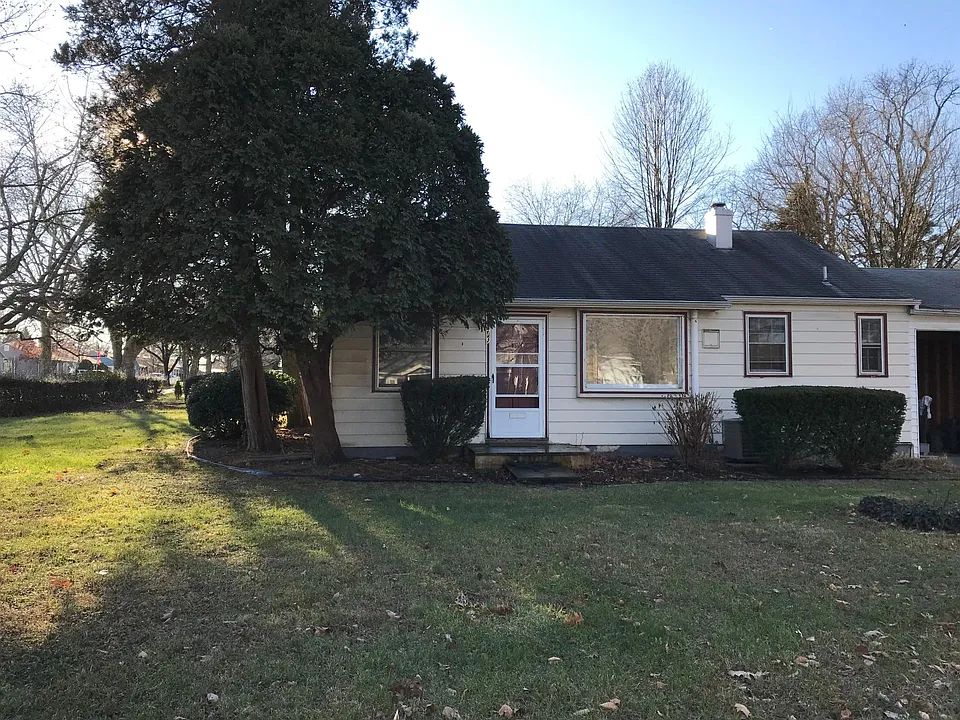 79 Oneida Rd