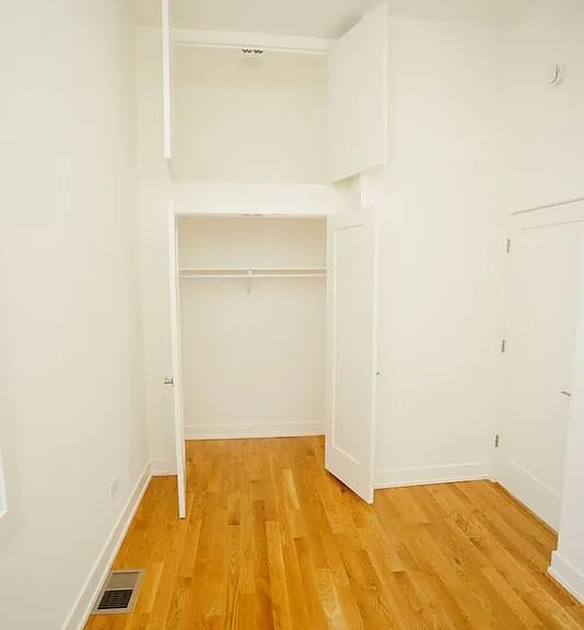 1924 S Throop St #1 — Photo 6