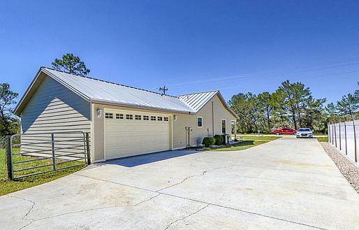 3rd image of 10336 S Orange Blossom Blvd