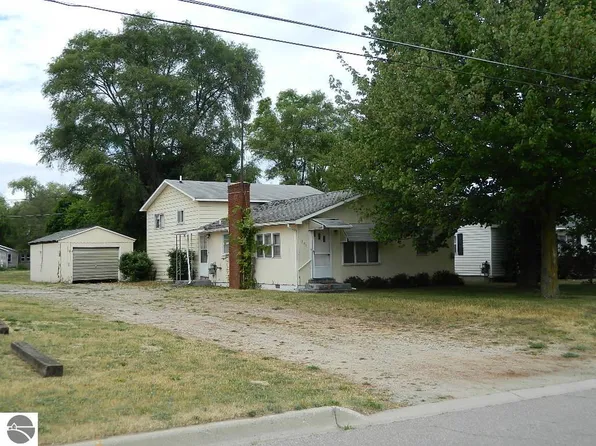 1306 Burch St, Mount Pleasant, MI 48858