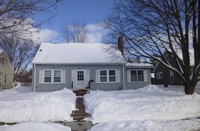 1st image of 1466 Grotto St N