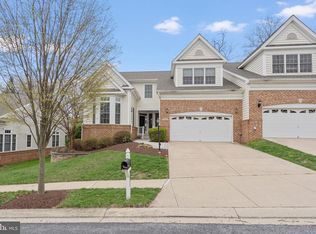818 Hidden Bluff Cir, Baltimore, MD 21228