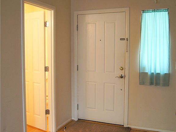 4th image of 3236 Festival Ave E