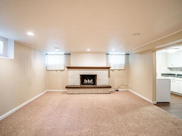 542 N 150 E — Photo 13