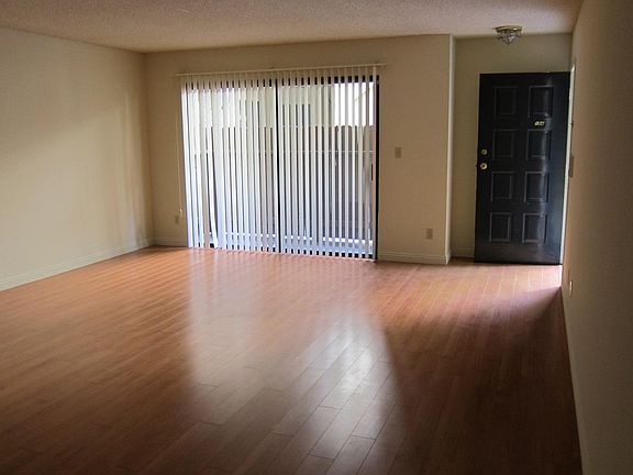 3rd image of 1969 S Beverly Glen Blvd APT 104