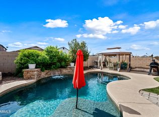 1095 W Desert Valley Dr, San Tan Valley, AZ 85143
