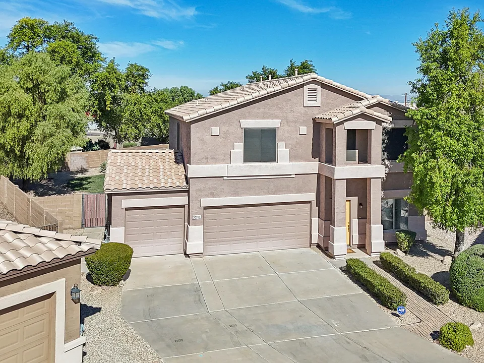 30263 N Bobcat Way