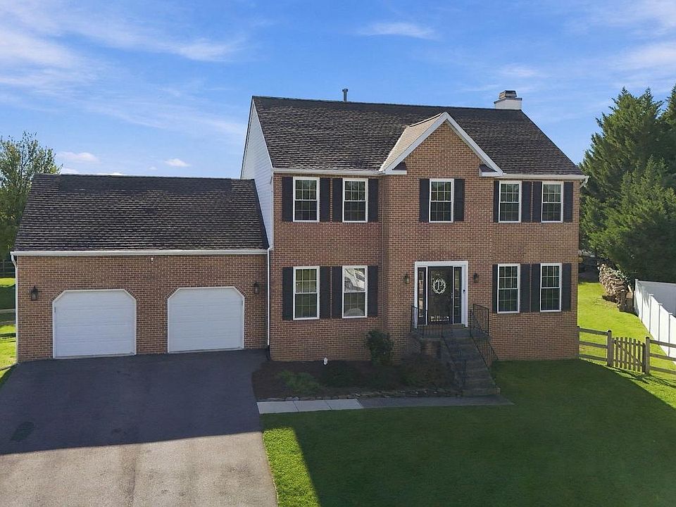 1st image of 19214 Chippendale Cir