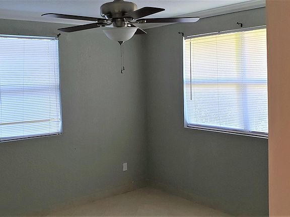 5th image of 2603 Green St
