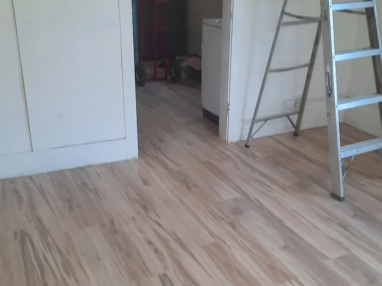 109 Sobieski St — Photo 11