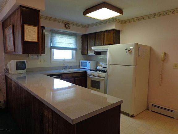 5th image of 23 Maison Way
