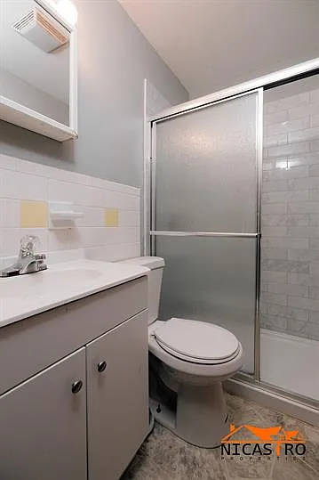 215 E Lane Ave — Photo 14