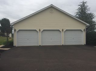 86 Brentwood Cir, Bloomsburg, PA 17815