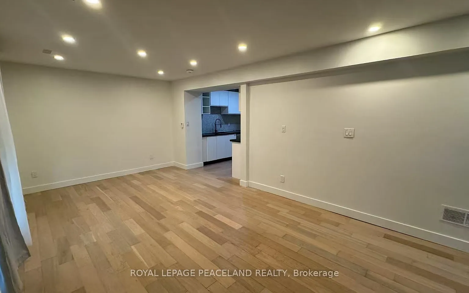 4 bed, $3,000 — Photo 3
