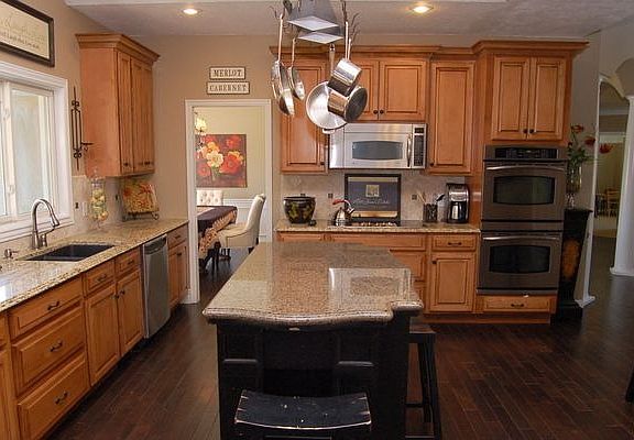 2nd image of 11924 S Brookglen Dr