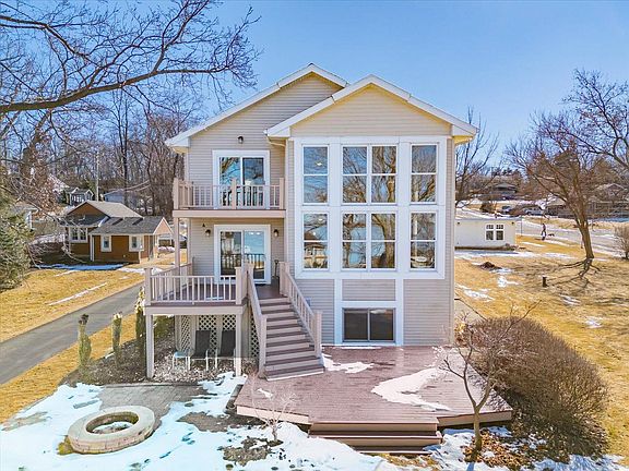 2nd image of 3296 Brooklyn Dr