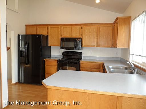 3rd image of 1808 NE 150th St