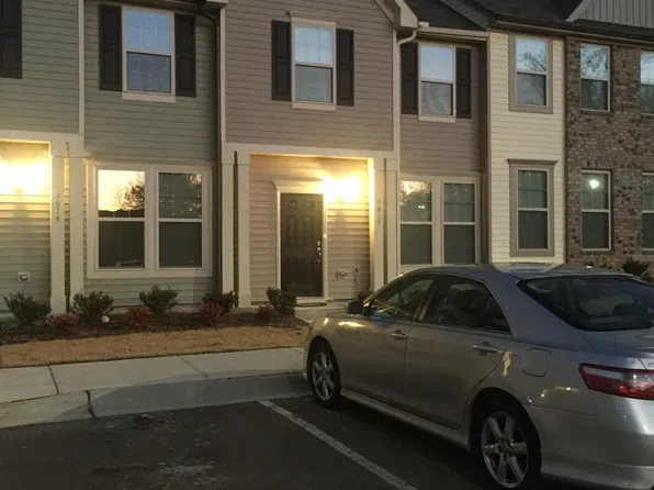 3017 Bluegrove Rd, Raleigh, NC 27610