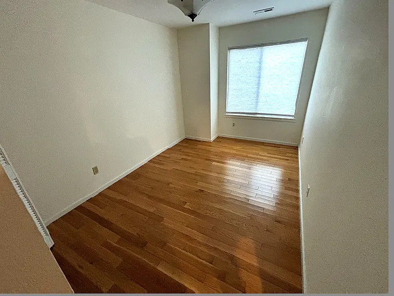 112 Alamo Ave — Photo 10