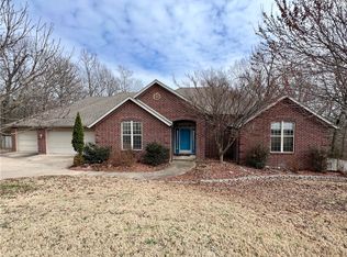 8568 Stoner Ln, Rogers, AR 72756