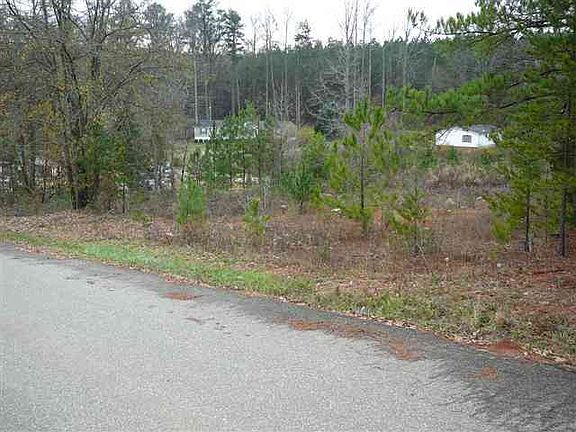 4th image of Bentley Dr