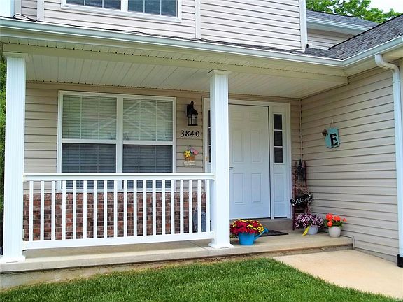 Adorable and well maintained home located in Imperial.