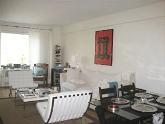 Rented by Level Group | media 11