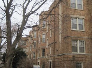 2016 W Greenleaf Ave APT 1B, Chicago, IL 60645