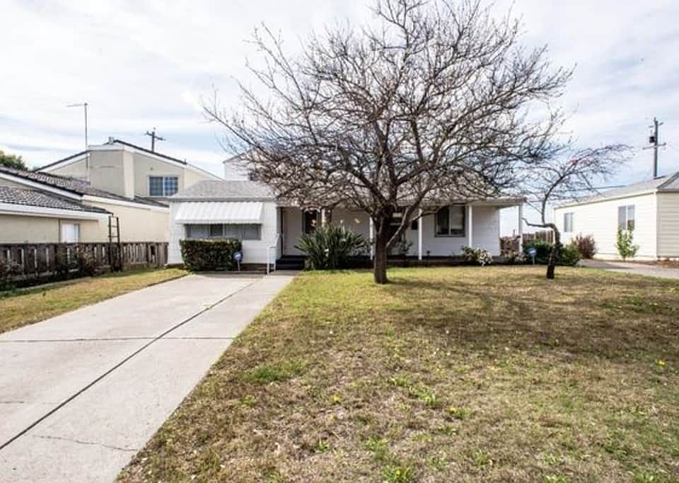 1st image of 1024 Valle Vista Ave