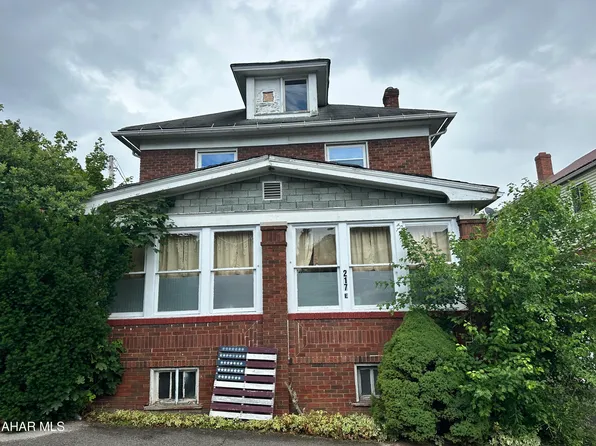 217 E Bell Ave, Altoona, PA 16602