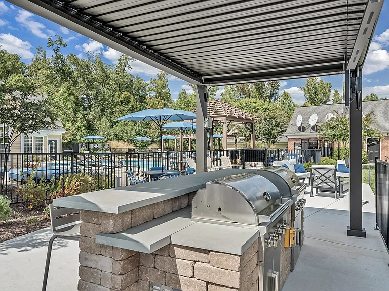 Enclave Apartments — Photo 39