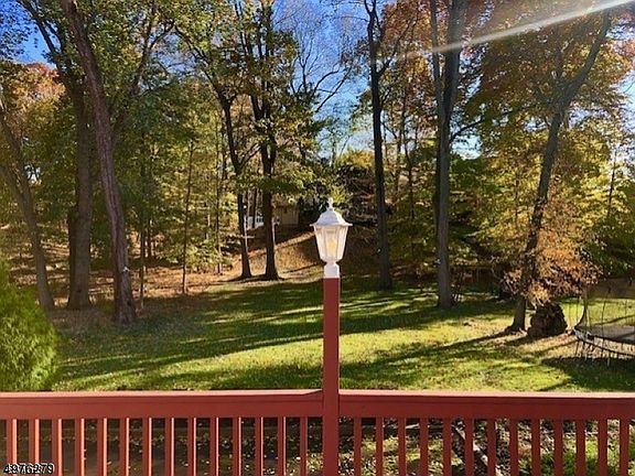 3rd image of 46 Greenwood Dr
