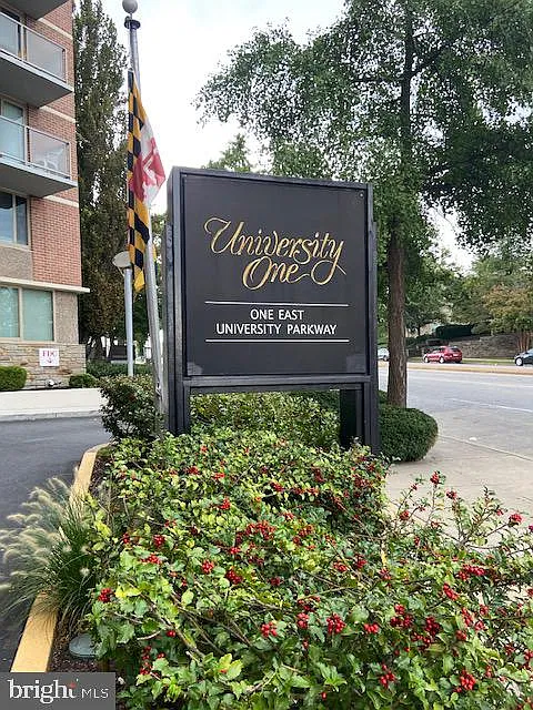 1 E University Pkwy