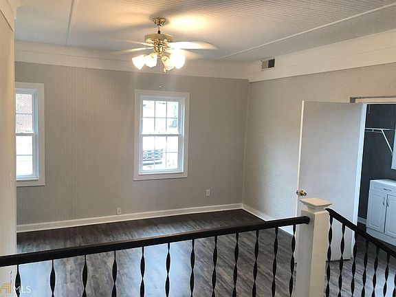 5th image of 336 Whitehead Rd