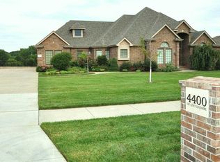 4400 SW Lincolnshire Rd, Topeka, KS 66610