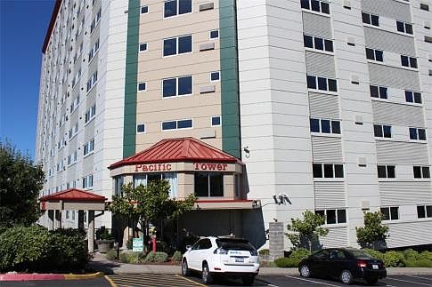 2nd image of 3201 Pacific Ave Unit 1002