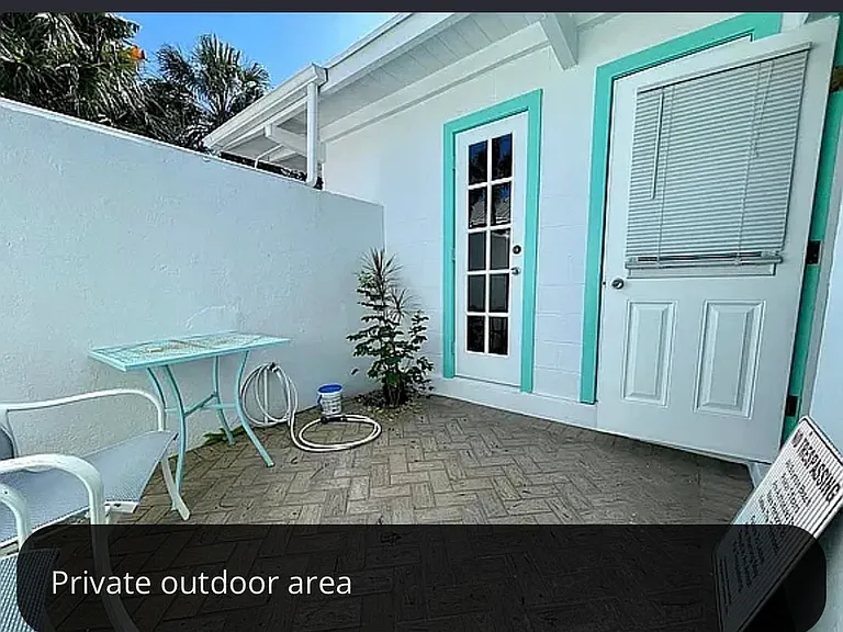 656 Manor Dr #3 — Photo 4