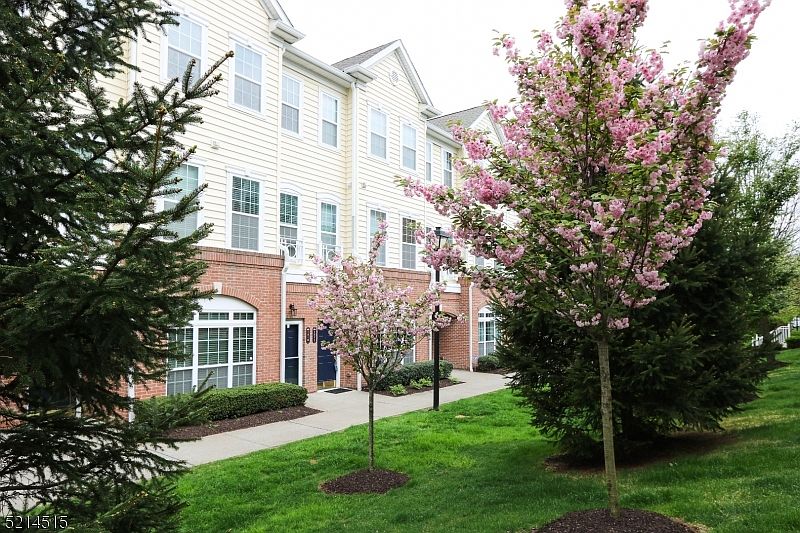 1st image of 1511 Hamilton St #1511