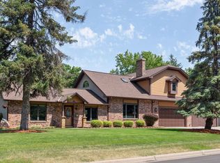 7516 Aster Dr, Minneapolis, MN 55428