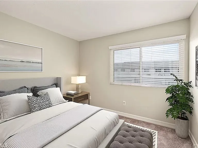 1565 Honeywood Ct — Photo 11