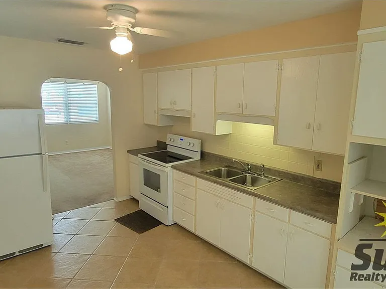 1532 Espanola Ave — Photo 3