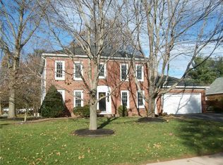 293 Woodmill Dr, Rochester, NY 14626