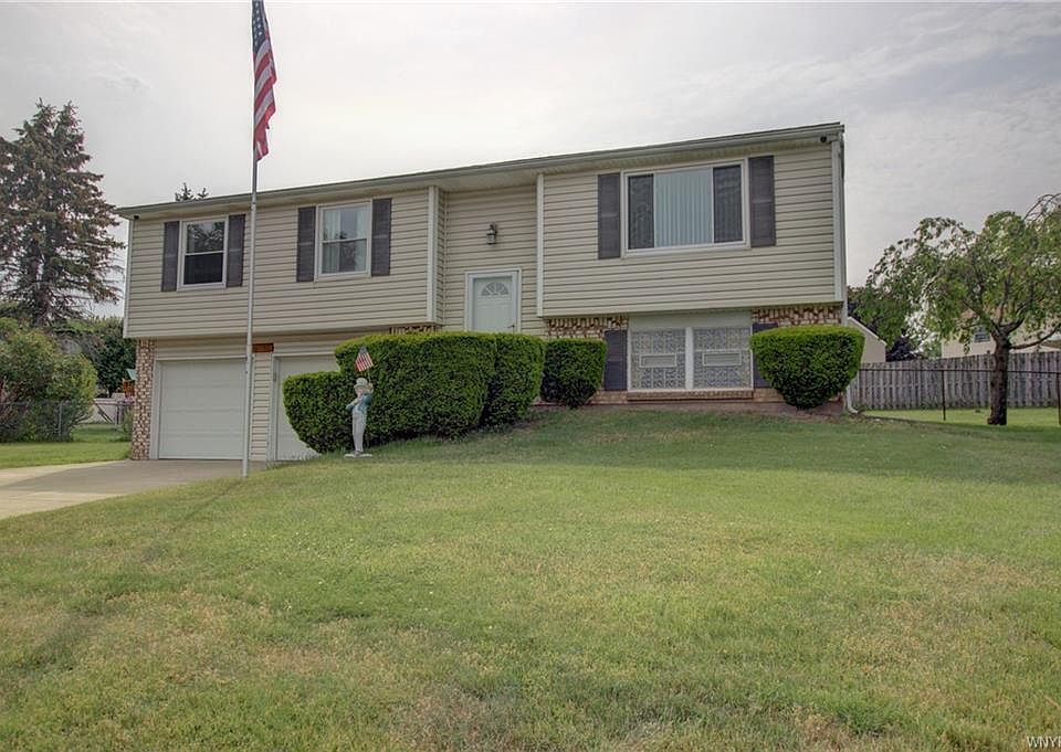 1st image of 6832 Canterbury Ct