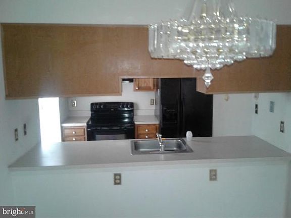 5th image of 9718 Pleasant Gate Ln