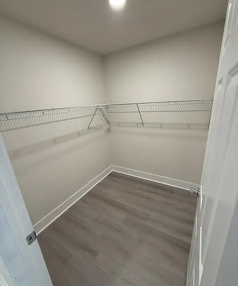N Renfrew Pl — Photo 3