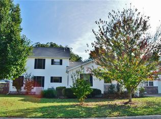 1107 N 11th St, Rogers, AR 72756