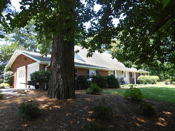 2nd image of 2941 Rock Creek Rd